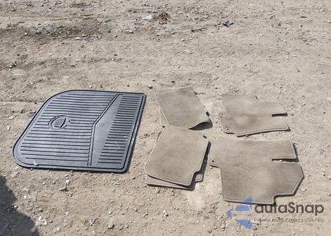 2015 Cadillac Srx Luxury Collection z USA, uszkodzony, nr VIN 3GYFNBE31FS606977